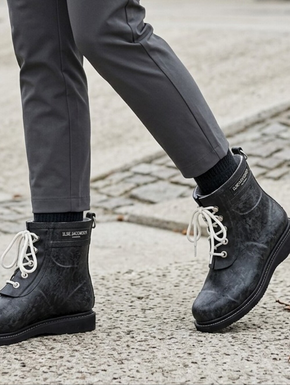 Ilse Jacobsen Danish Lace-Up Ankle Length Leather Boots In Black - 6.5 US /37 EU